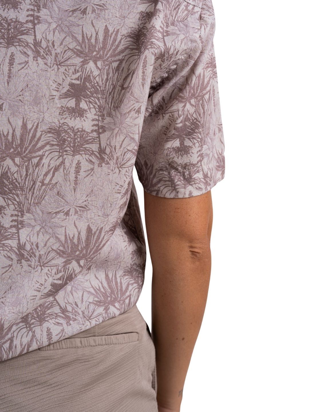 Resort Comfort Earth-Tone Botanic Shirt