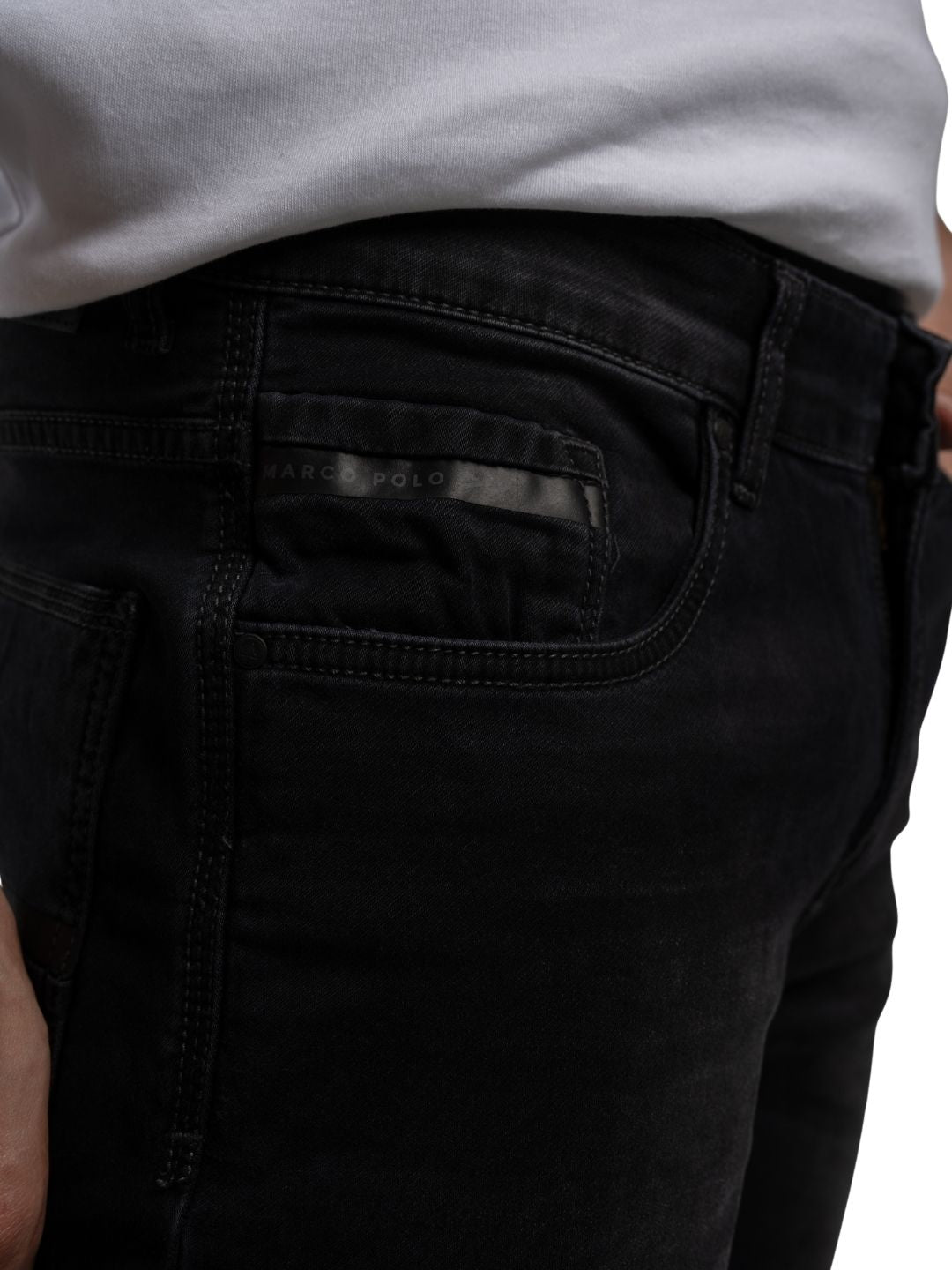 Voyager Estate Slim Fit Denim