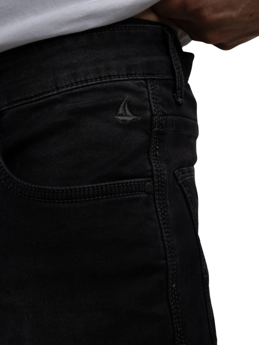 Voyager Estate Slim Fit Denim