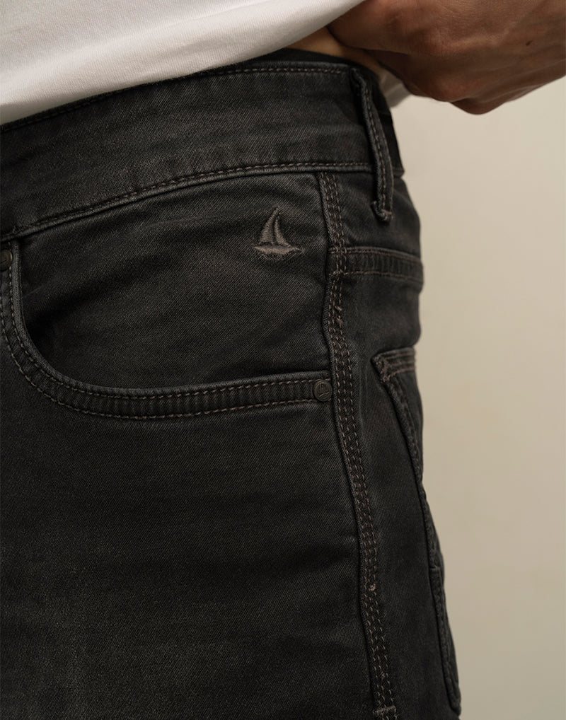 Voyager Estate Slim Fit Denim